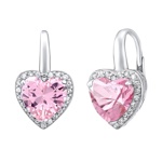 Stříbrné náušnice s růžovým kamenem ve tvaru srdce