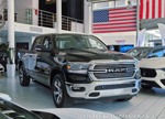 Dodge  RAM 1500 5.7 Crew Cab Lar